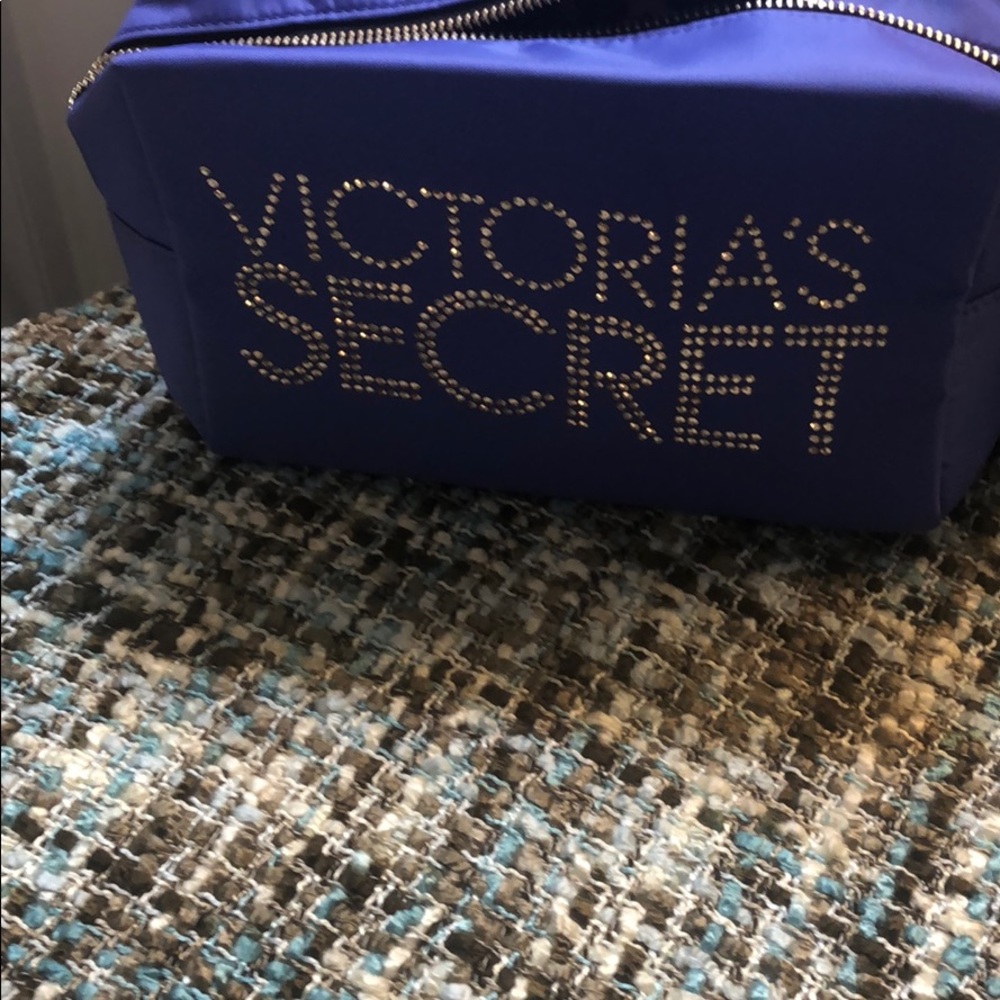 💥💥💥 Purple Victoria Secret BLING Toiletry Bag